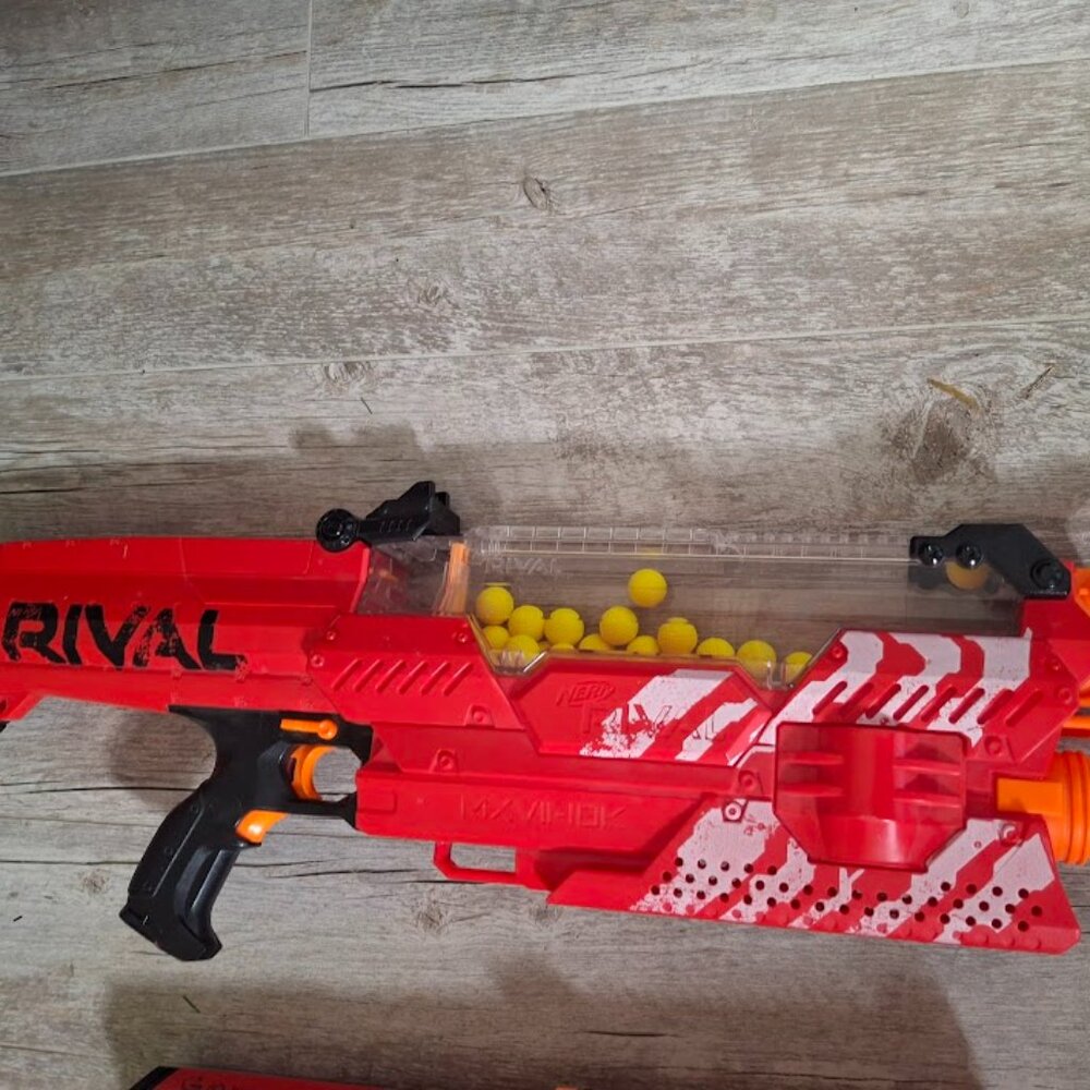 Rival MXVII-10K Red and black